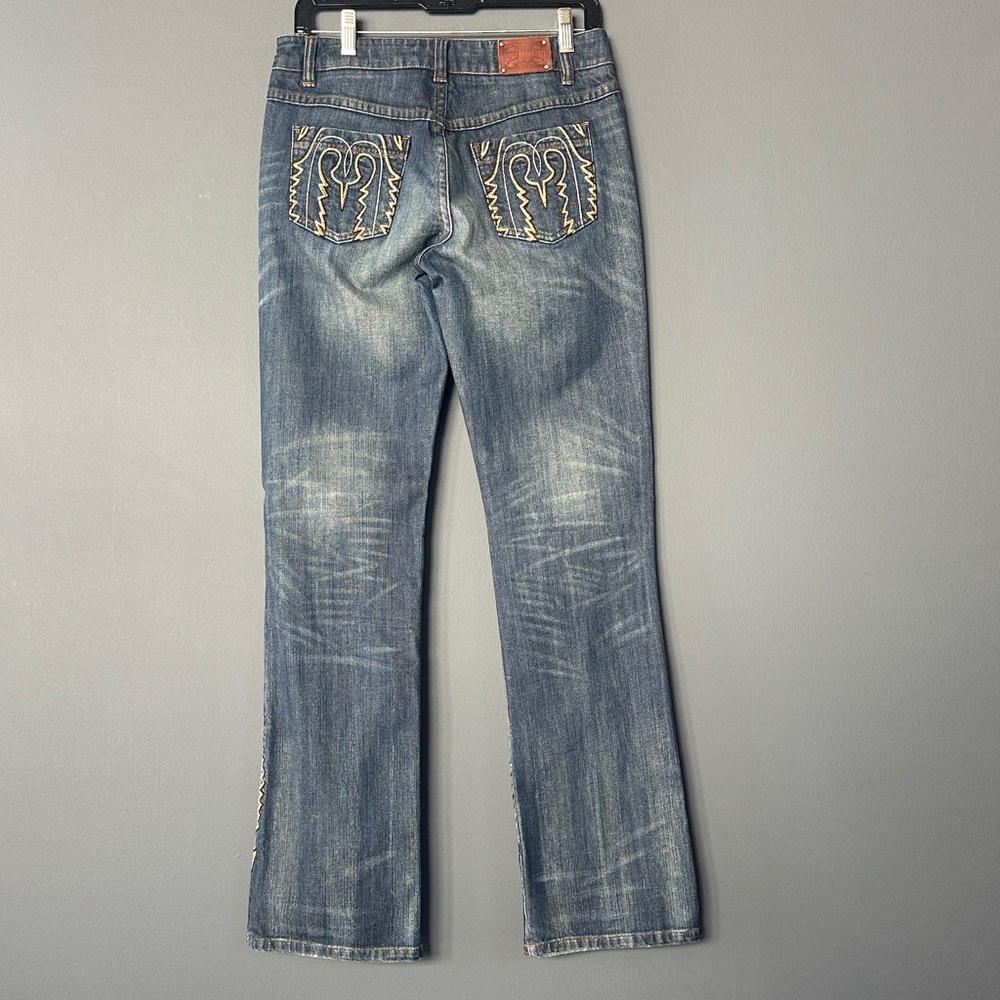Fabulous Double D Ranch Embroidered Jeans - Size 6: 28x33 - Picture 2 of 11
